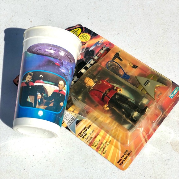 NWT Vintage 1994 Star Trek Captain Kirk Action Figure - Picture 10 of 16